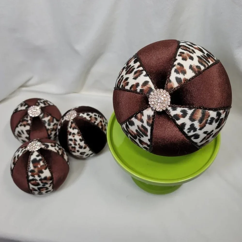 Decorative Velvet &‎ Leopard Balls with Jewelry, Set of 4 Brown Velvet Balls